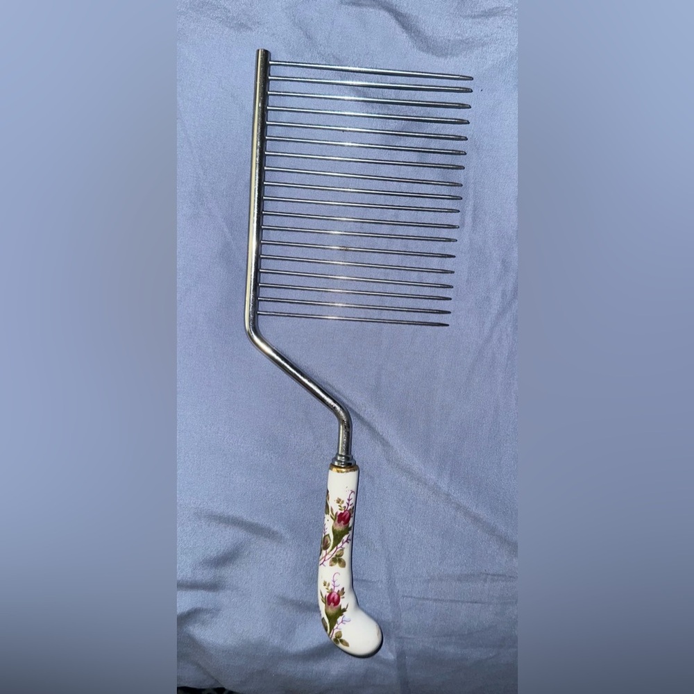 Vintage Sheffield Cake Slicer